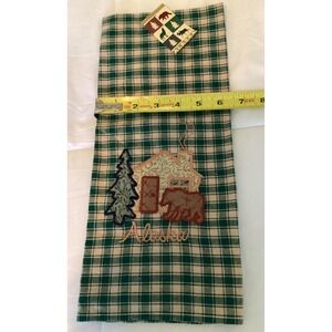 NWT‎ Alaska Kitchen Towel, Applique Cabin, Tree, and Bear